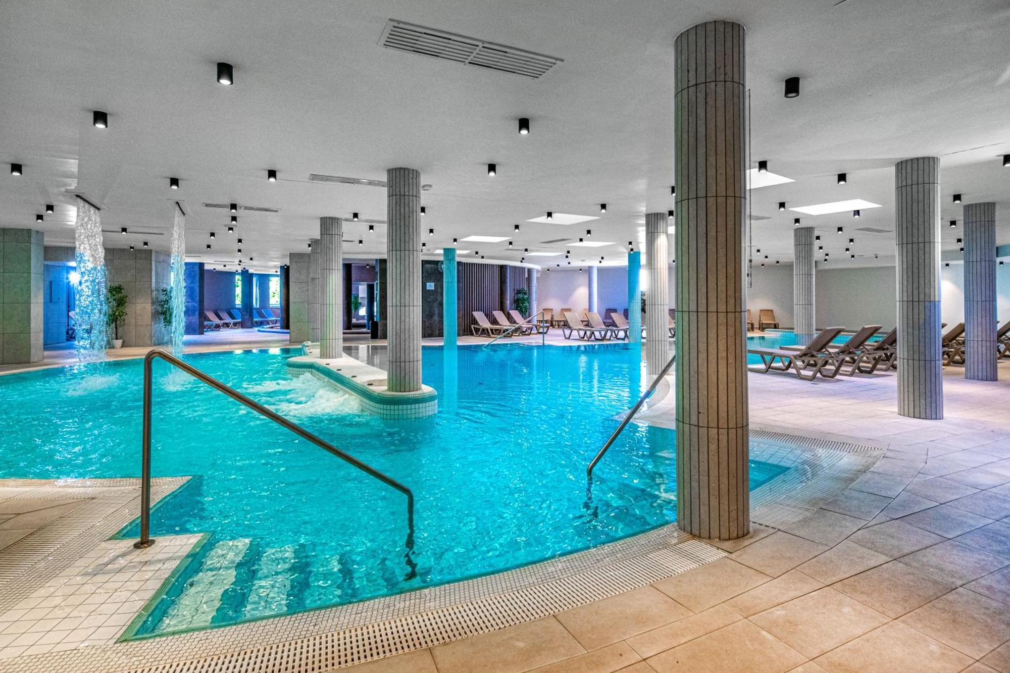 Ambient & Thermal Hotel